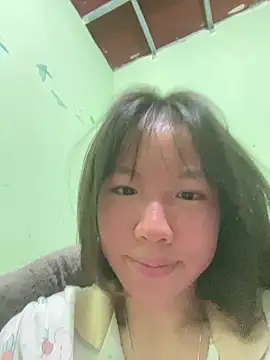 Snapshot of QueenLink chatting on December 14, 10:03 pm QueenLink online show from December 14, 10:03 pm