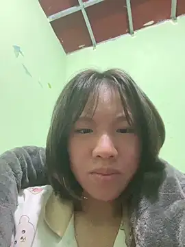 Snapshot of QueenLink chatting on December 15, 11:31 pm QueenLink online show from December 15, 11:31 pm