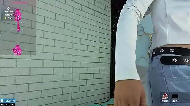 nena cupcake  online show from October 25, 11:07 am