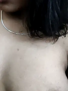 Snapshot of sassyy_poonam chatting on December 1, 4:17 am sassyy poonam online show from December 1, 4:17 am