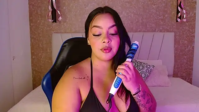 Snapshot of Amaranta_carey chatting on November 8, 12:11 am Amaranta carey online show from November 8, 12:11 am