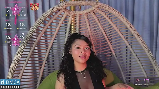 Snapshot of leidy_morales_ chatting on May 21, 11:06 am leidy morales online show from May 21, 11:06 am