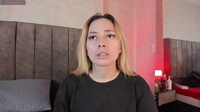 LanaMills  online show from January 16, 5:22 am