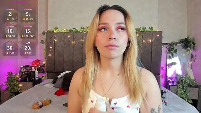 LanaMills  online show from February 15, 5:26 am