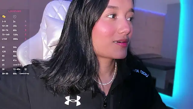 HannahMontgomery online show from February 27, 4:18 pm