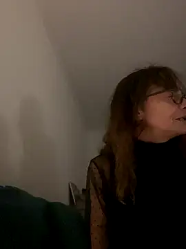 Snapshot of Chris06d22@xh chatting on October 23, 7:23 pm Chris06d22xh online show from October 23, 7:23 pm