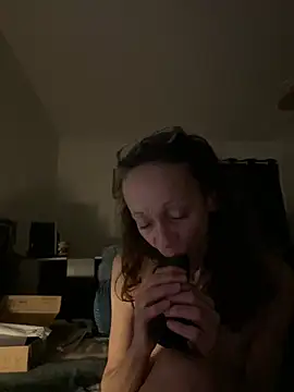 Snapshot of Chris06d22@xh chatting on June 24, 10:20 pm Chris06d22xh online show from June 24, 10:20 pm