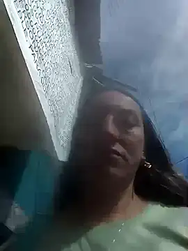 Keilathompson10 online show from September 28, 2:22 pm
