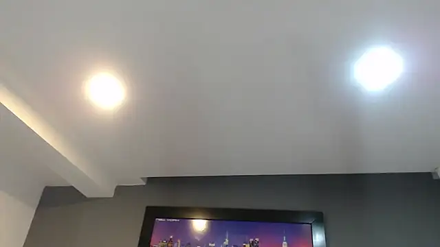 CharlotteCottin online show from December 18, 11:16 am