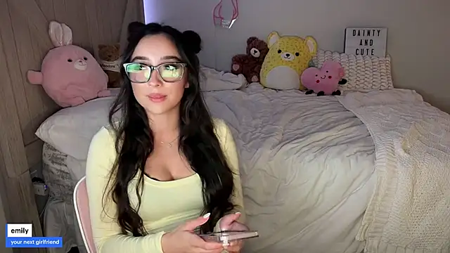 Snapshot of emmyfawn chatting on September 14, 4:00 am emmyfawn online show from September 14, 4:00 am