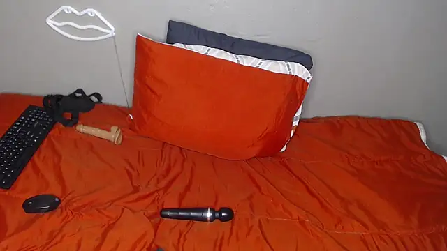 Snapshot of Lunalee chatting on September 21, 6:09 pm Lunalee online show from September 21, 6:09 pm