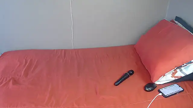 Snapshot of Lunalee chatting on October 31, 2:29 pm Lunalee online show from October 31, 2:29 pm