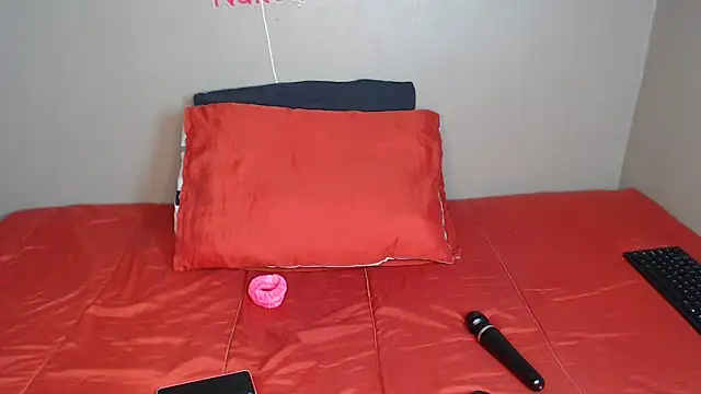 Snapshot of Lunalee chatting on November 10, 2:21 am Lunalee online show from November 10, 2:21 am