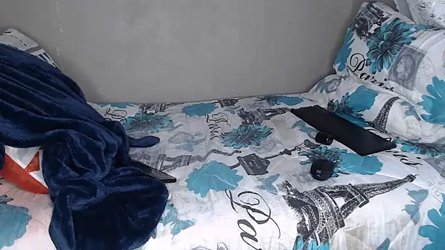 Lunalee online show from March 15, 7:03 am