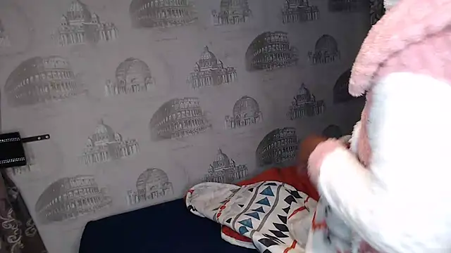 Snapshot of Lunalee chatting on June 23, 9:07 am Lunalee online show from June 23, 9:07 am