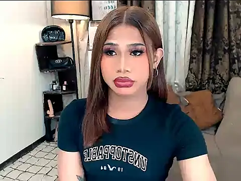 asianlatina69 online show from December 13, 10:04 pm