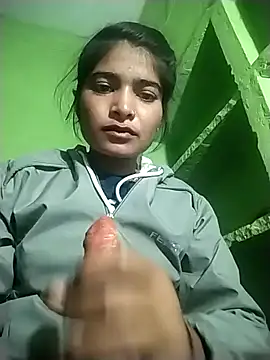 Snapshot of Hot_xxx12 chatting on January 17, 12:48 am Hot xxx12 online show from January 17, 12:48 am