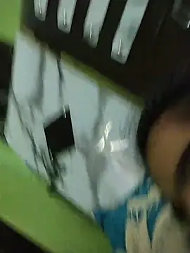 Snapshot of Hot_xxx12 chatting on May 27, 4:20 am Hot xxx12 online show from May 27, 4:20 am