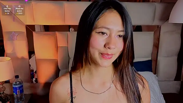 Snapshot of Aria_Joness_ chatting on June 22, 9:23 pm Aria Joness online show from June 22, 9:23 pm