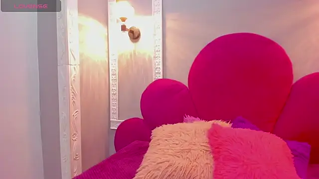 Saammy 17 online show from December 19, 9:22 pm