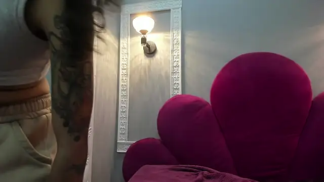 Saammy 17 online show from December 22, 8:39 pm