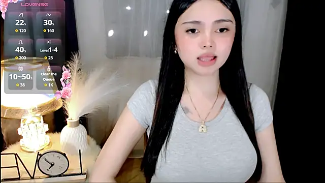 Snapshot of wildest_fantasy chatting on May 28, 3:53 pm wildest fantasy online show from May 28, 3:53 pm