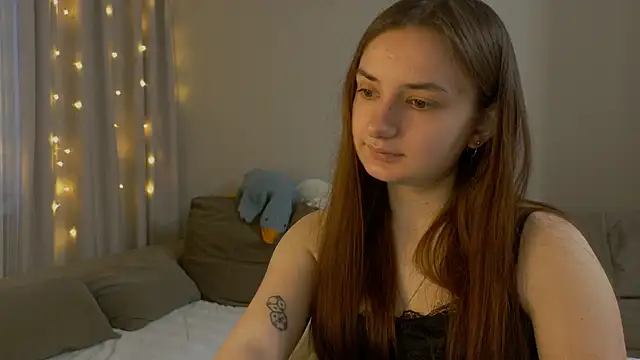 Lelia Vibe online show from March 11, 3:07 pm