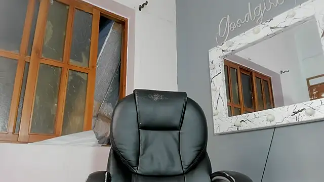 Snapshot of camillo_virgil chatting on September 28, 10:53 am camillo virgil online show from September 28, 10:53 am