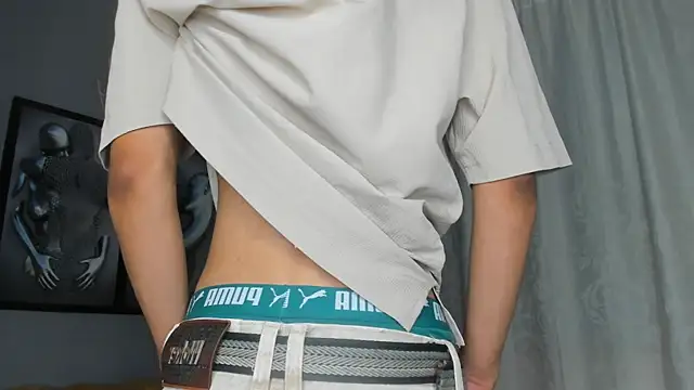 Snapshot of camillo_virgil chatting on December 1, 11:15 am camillo virgil online show from December 1, 11:15 am