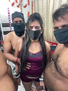 Snapshot of Cute_plak02 chatting on October 18, 4:41 pm Cute plak02 online show from October 18, 4:41 pm