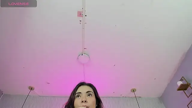 HANNA BASTIAN VC online show from October 27, 1:26 pm