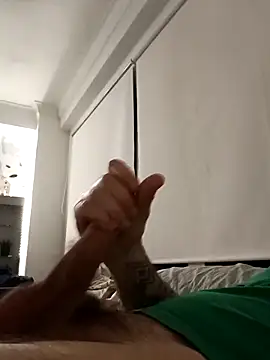 Snapshot of DannySastre91 chatting on November 16, 10:15 pm DannySastre91 online show from November 16, 10:15 pm