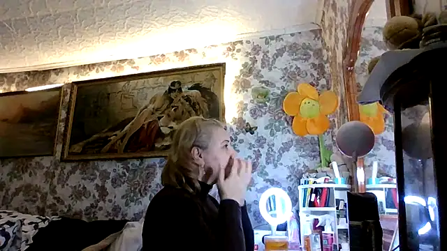 LustyyX online show from December 18, 6:08 am