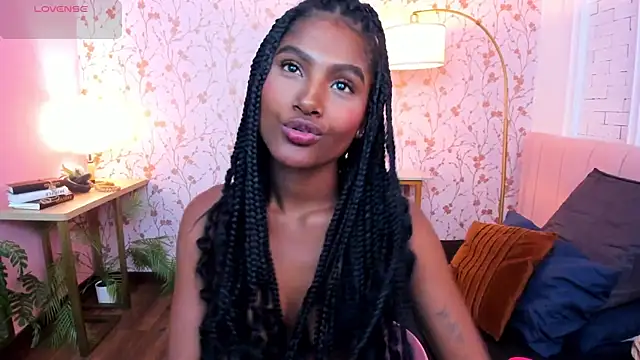 Snapshot of halleylorens chatting on July 27, 7:32 pm halleylorens online show from July 27, 7:32 pm