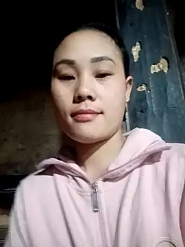 Snapshot of Ruaiuoi chatting on February 10, 10:14 pm Ruaiuoi online show from February 10, 10:14 pm