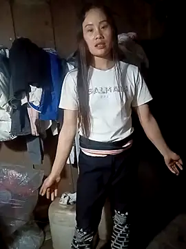 Snapshot of Ruaiuoi chatting on February 16, 12:45 pm Ruaiuoi online show from February 16, 12:45 pm