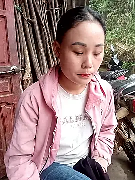 Snapshot of Ruaiuoi chatting on February 18, 1:01 am Ruaiuoi online show from February 18, 1:01 am