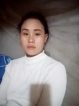 Snapshot of Ruaiuoi chatting on February 18, 1:07 pm Ruaiuoi online show from February 18, 1:07 pm