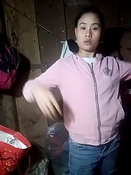 Snapshot of Ruaiuoi chatting on March 7, 12:13 pm Ruaiuoi online show from March 7, 12:13 pm