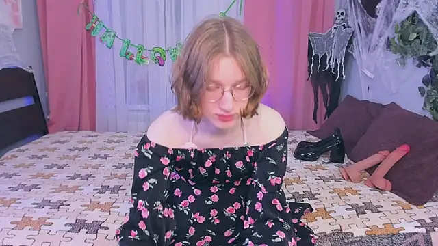 Snapshot of Masuzy chatting on October 26, 10:54 am Masuzy online show from October 26, 10:54 am