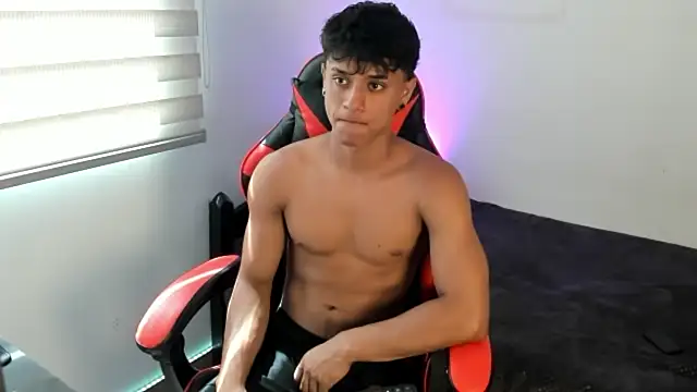 ZYZZ1312 online show from June 4, 6:36 pm
