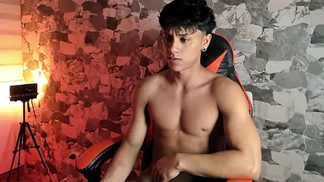 ZYZZ1312 online show from July 2, 4:29 am