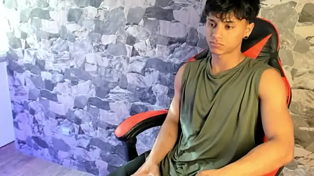 ZYZZ1312 online show from July 18, 8:34 pm