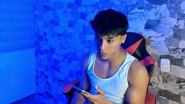 ZYZZ1312 online show from July 20, 3:10 am