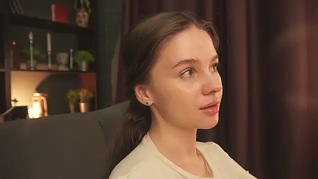 Olivia Farrell online show from October 7, 12:35 pm