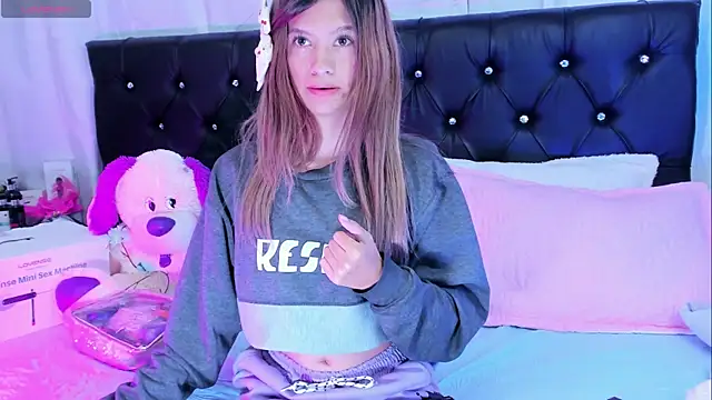 Sofiia cute  online show from February 10, 11:09 pm