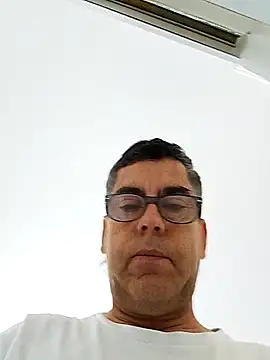 Snapshot of Papitochulo-caliente chatting on October 7, 8:39 pm Papitochulo-caliente online show from October 7, 8:39 pm