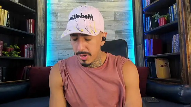 Donovan Desmond online show from October 1, 8:59 pm