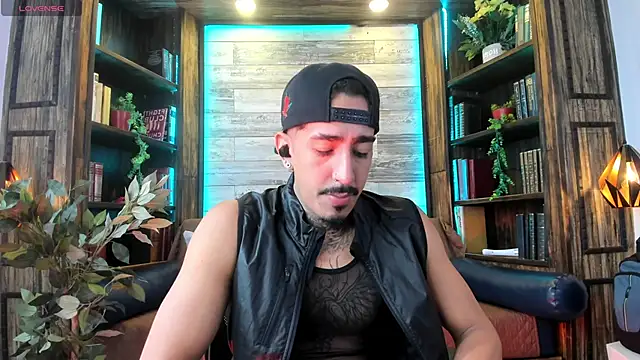 Donovan Desmond online show from June 3, 7:41 pm