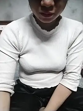 Snapshot of Mie_rose chatting on November 4, 1:05 am Mie rose online show from November 4, 1:05 am